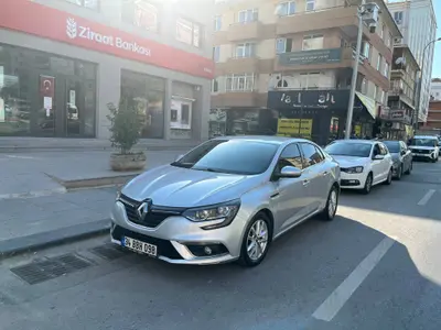 2018 Renault Megane 1.5 dCi dizel yarı Otomatik otomobil - Fotoğraf 1