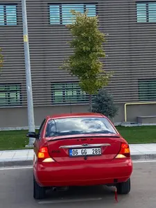 2000 Ford Focus 1.6 lPG manuel otomobil - Fotoğraf 1