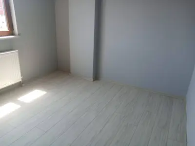 https://cdn.ilanlar.com/images/l1/l2/{width}/{height}/30011964_1780856142245761231.jpg