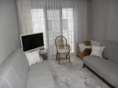 https://cdn.ilanlar.com/images/l1/l2/{width}/{height}/30013847_1785069885366637162.jpg