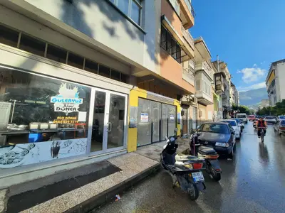 İzmir Tire Yeni Mahallesi 140 m² satılık dükkan & Mağaza - Fotoğraf 1