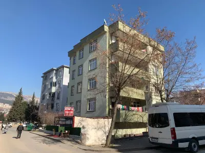 Kahramanmaraş Onikişubat Yunus Emre Mahallesi 4+1 180 m² satılık daire - Fotoğraf 1