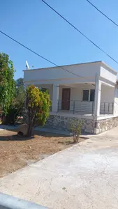 İzmir Çeşme Musalla Mahallesi 2+1 100 m² kiralık müstakil Ev - Fotoğraf 1
