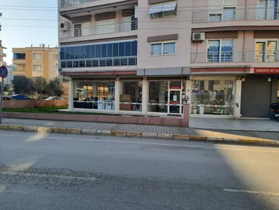 İzmir Tire Fatih Mahallesi 190 m² satılık dükkan & Mağaza - Fotoğraf 1