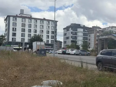 Tekirdağ Çerkezköy Cumhuriyet Mahallesi 250 m² satılık ticari + Konut arsa - Fotoğraf 1