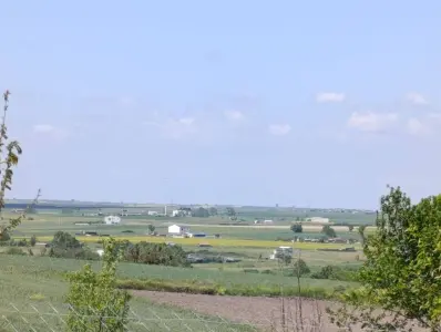 Tekirdağ Saray Küçükyoncalı Mahallesi 4.500 m² satılık tarla arsa - Fotoğraf 1