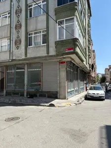 İstanbul Bağcılar Çınar Mahallesi 185 m² kiralık atölye - Fotoğraf 1