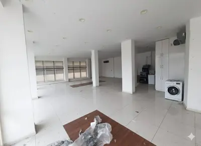 İzmir Tire Fatih Mahallesi 140 m² kiralık dükkan & Mağaza - Fotoğraf 1