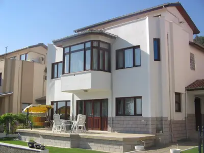 Manisa Salihli Barış Mahallesi 4.5+1 520 m² kiralık villa - Fotoğraf 1