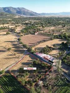 Denizli Tavas Yaka Mahallesi 2.233 m² satılık arazi arsa - Fotoğraf 1