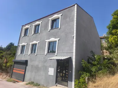 Uşak Merkez Kemalöz Mahallesi 6+2 325 m² satılık müstakil Ev - Fotoğraf 1