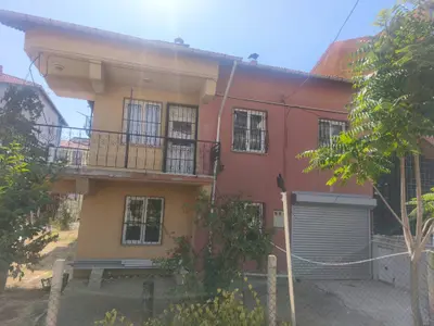 Uşak Merkez Dikilitaş Mahallesi 6+2 324 m² satılık müstakil Ev - Fotoğraf 1