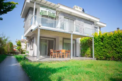 İzmir Çeşme Altınyunus Mahallesi 3+1 150 m² kiralık villa - Fotoğraf 1