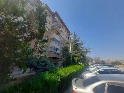 Ankara Yenimahalle Batı Sitesi Mahallesi 3+1 130 m² satılık daire - Fotoğraf 1