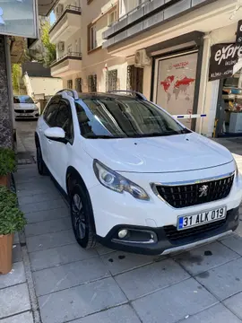 2017 Peugeot 2008 1.6 BlueHDI dizel yarı Otomatik arazi, SUV, Pick-up - Fotoğraf 1