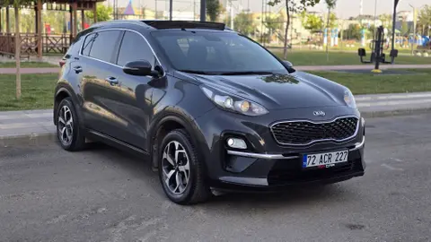 2020 Kia Sportage 1.6 CRDI dizel yarı Otomatik arazi, SUV, Pick-up - Fotoğraf 3