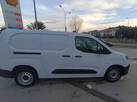 2024 Peugeot Partner 1.5 BlueHDI dizel manuel minivan & Panelvan - Fotoğraf 3