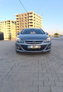 2012 Opel Astra 1.6 benzin & LPG manuel otomobil - Fotoğraf 2