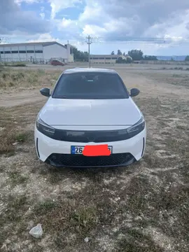 2024 Opel Corsa 1.2 Turbo benzinli otomatik otomobil - Fotoğraf 2