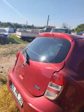 2013 Otomobil Nissan Micra hasarlı Araçlar - Fotoğraf 1