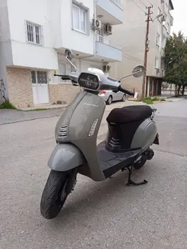 2023 Kuba Bluebird benzinli otomatik motosiklet - Fotoğraf 1