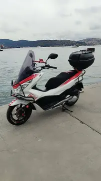 2016 Honda PCX 150 benzinli otomatik motosiklet - Fotoğraf 3
