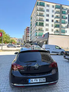 2014 Opel Astra 1.6 benzinli manuel otomobil - Fotoğraf 3