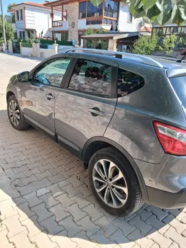 2011 Nissan Qashqai 1.5 dCi dizel manuel arazi, SUV, Pick-up - Fotoğraf 2