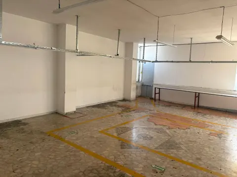 İstanbul Küçükçekmece Atatürk Mahallesi 200 m² kiralık iş Hanı Katı & Ofisi - Fotoğraf 3