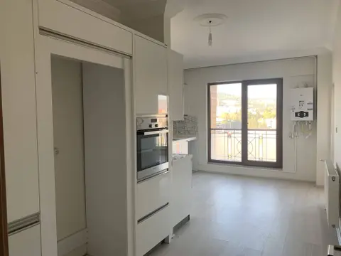 https://cdn.ilanlar.com/images/l1/l2/{width}/{height}/30008005_1769850034588658598.jpg