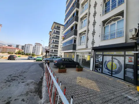 https://cdn.ilanlar.com/images/l1/l2/{width}/{height}/30012021_1781070392711421424.jpg