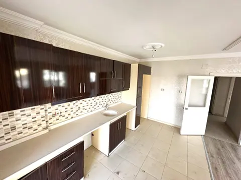 https://cdn.ilanlar.com/images/l1/l2/{width}/{height}/30012351_1781566021617465418.jpg