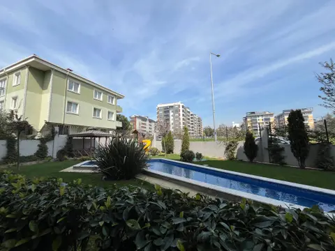 İstanbul Tuzla Postane Mahallesi 3+1 121 m² kiralık daire - Fotoğraf 1