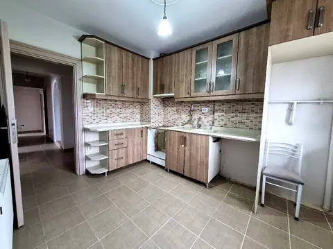 Sakarya Adapazarı 15 Temmuz Camili Mahallesi 3+1 135 m² kiralık daire - Fotoğraf 3