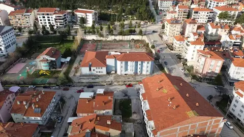 https://cdn.ilanlar.com/images/l1/l2/{width}/{height}/30013121_1783349595766978969.jpg
