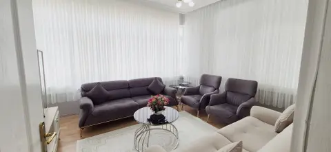 https://cdn.ilanlar.com/images/l1/l2/{width}/{height}/30013150_1783409787272091338.jpg