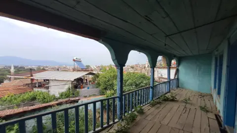 https://cdn.ilanlar.com/images/l1/l2/{width}/{height}/30013405_1783952090077293670.jpg