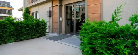 https://cdn.ilanlar.com/images/l1/l2/{width}/{height}/30013410_1783959781196970517.jpg
