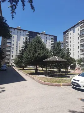 https://cdn.ilanlar.com/images/l1/l2/{width}/{height}/30013692_1784630102684112764.jpg