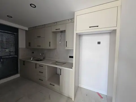 https://cdn.ilanlar.com/images/l1/l2/{width}/{height}/30013752_1784754675634514034.jpg