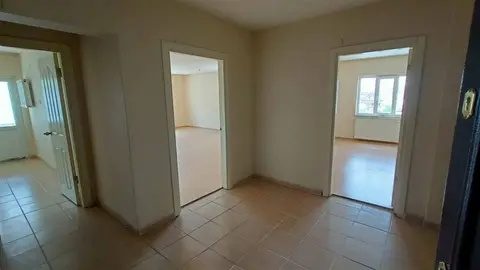 https://cdn.ilanlar.com/images/l1/l2/{width}/{height}/30014037_1785507202838375833.jpg