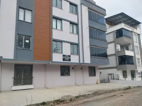 Sinop Gerze Cumhuriyet Mahallesi 2+1 85 m² satılık daire - Fotoğraf 3