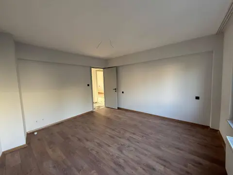 Aydın Efeler Kurtuluş Mahallesi 3+1 140 m² kiralık daire - Fotoğraf 2