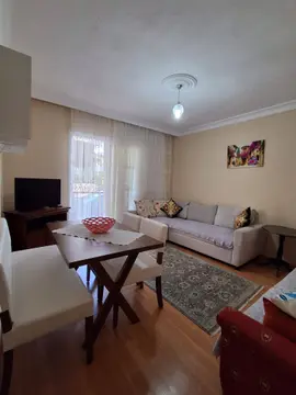 Aydın Kuşadası Davutlar Mahallesi 2+1 85 m² kiralık daire - Fotoğraf 1