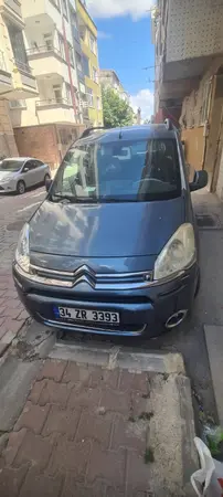 İstanbul Bahçelievler Zafer Mahallesi - Fotoğraf 1