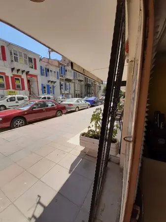 İzmir Konak Mithatpaşa Mahallesi 29 m² kiralık dükkan & Mağaza - Fotoğraf 1