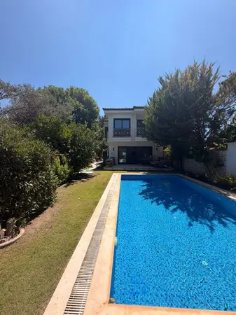 İzmir Çeşme Alaçatı Mahallesi 130 m² satılık - Fotoğraf 1