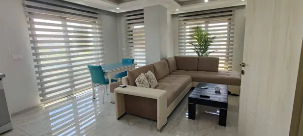 https://cdn.ilanlar.com/images/l1/l2/{width}/{height}/30012613_1782245512521074853.jpg