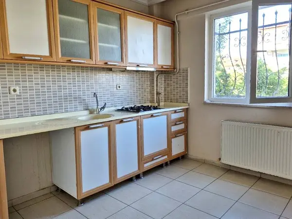 Sakarya Serdivan İstiklal Mahallesi 75 m² kiralık - Fotoğraf 1