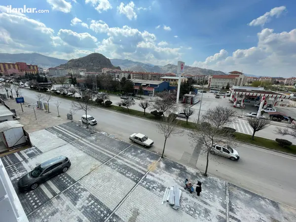 Afyonkarahisar Merkez Ali Çetinkaya Mahallesi 2+1 85 m² kiralık daire - Fotoğraf 1